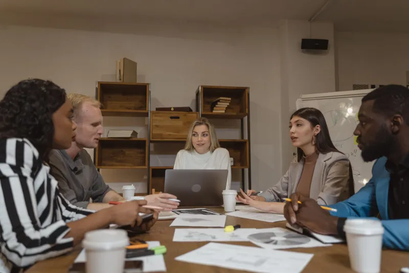 Financer sans se compromettre : les dilemmes éthiques des organisations solidaires face à leurs donateurs