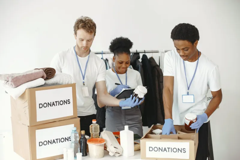 Quand l'expertise devient engagement : le mécénat de compétences au cœur de la solidarité française